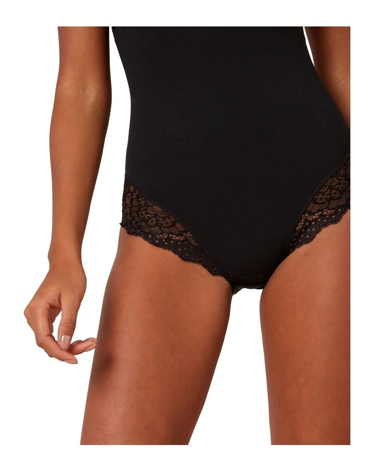 Caresse Shapewear Bodysuit in Black