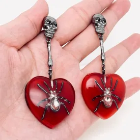 ER-Gothic Spider Heart Red Post