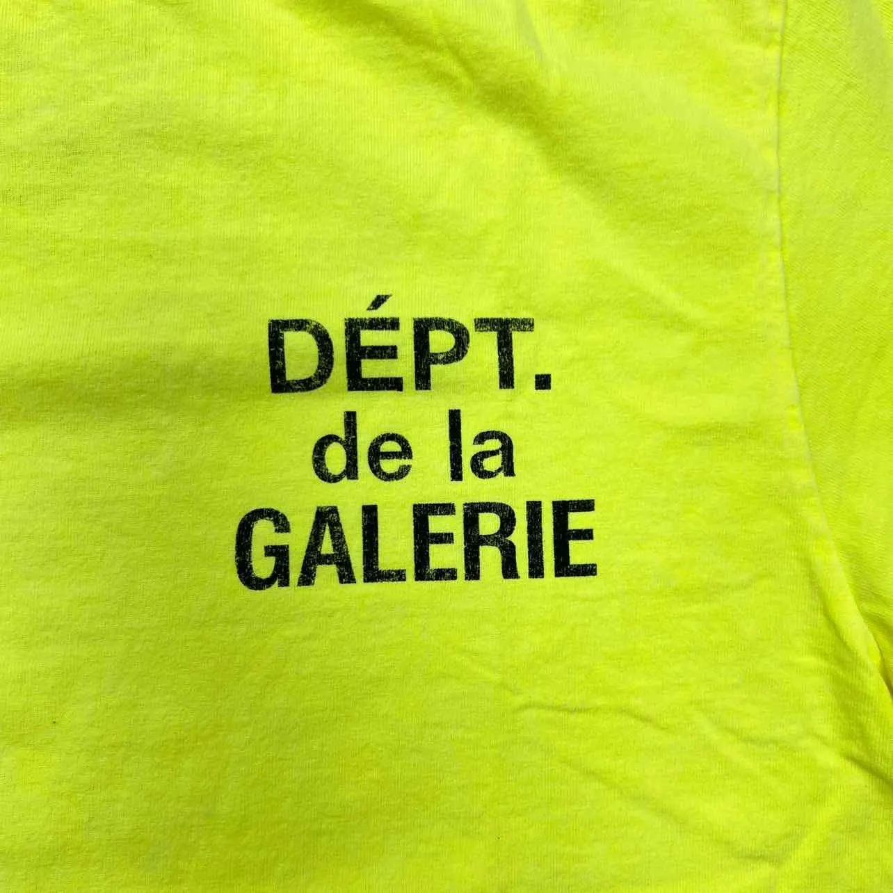 Gallery DEPT. T-Shirt SOUVENIR Neon New Size L