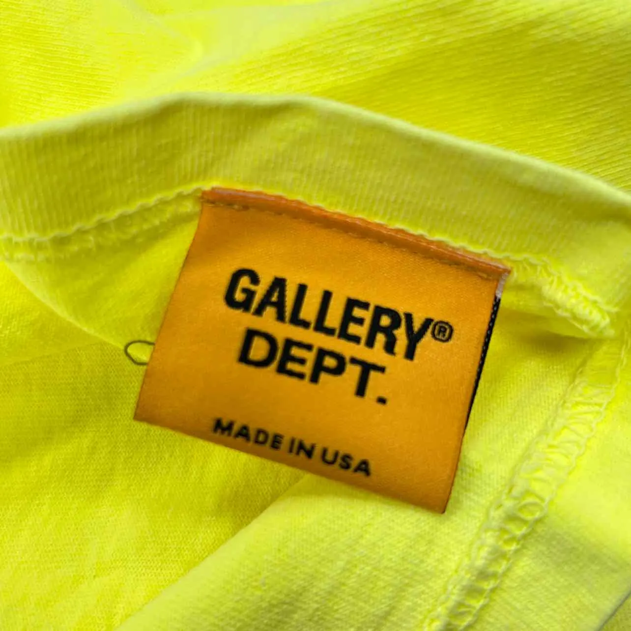 Gallery DEPT. T-Shirt SOUVENIR Neon New Size L