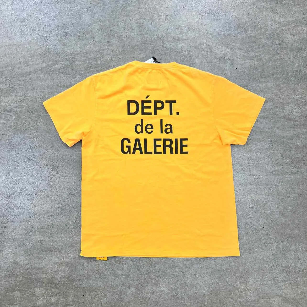 Gallery DEPT. T-Shirt SOUVENIR Orange New Size S