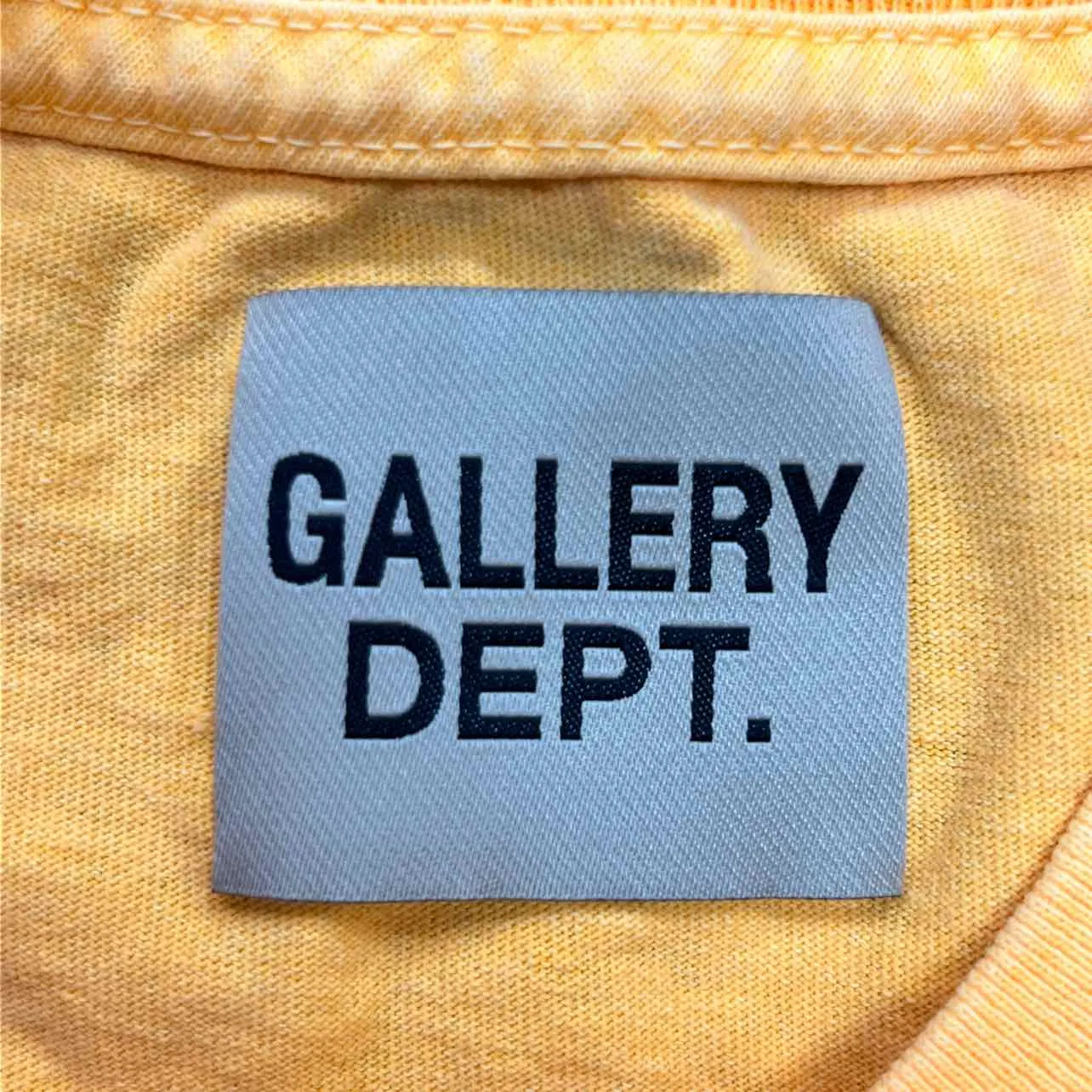 Gallery DEPT. T-Shirt SOUVENIR Orange New Size S