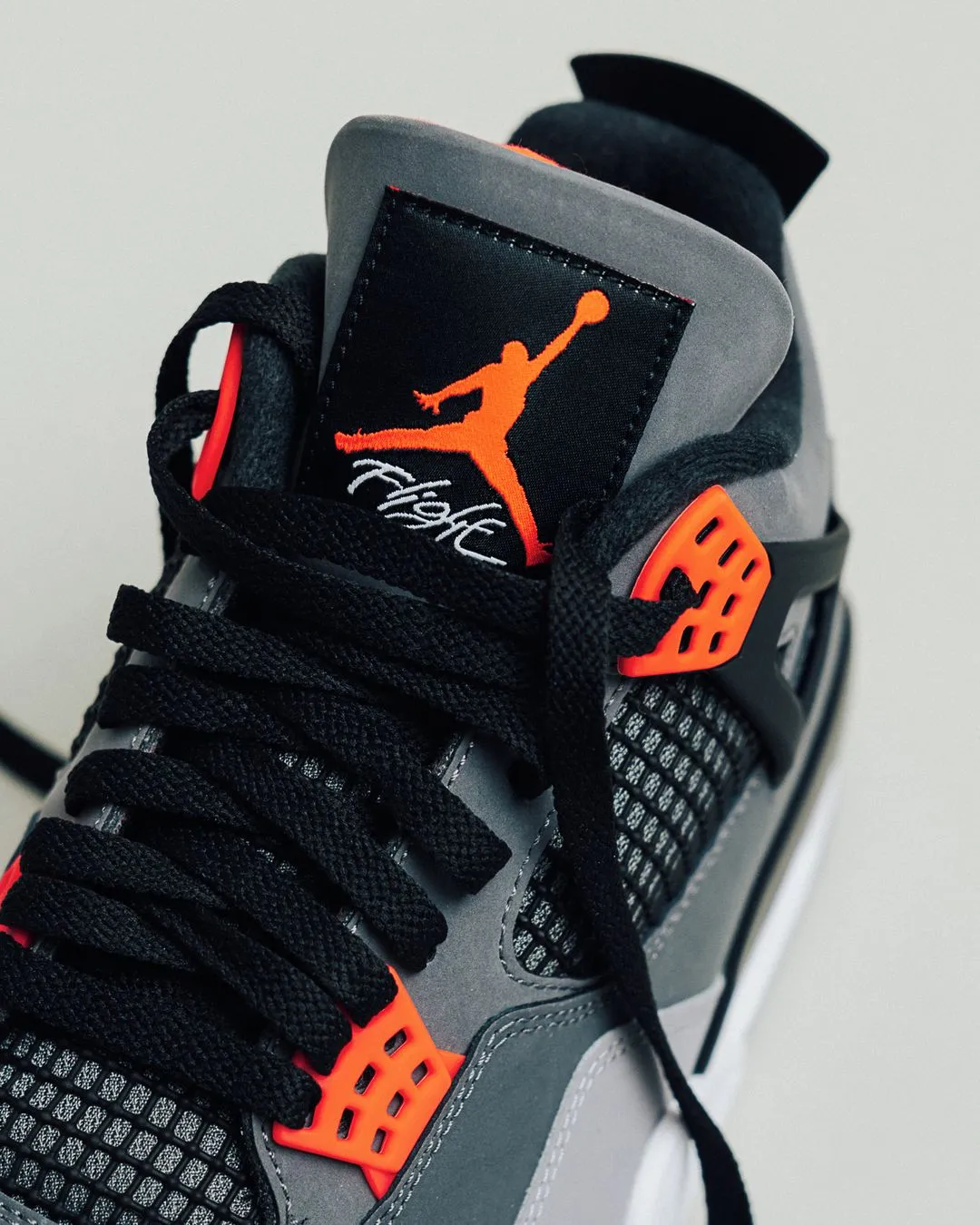 Jordan 4 Retro Infrared