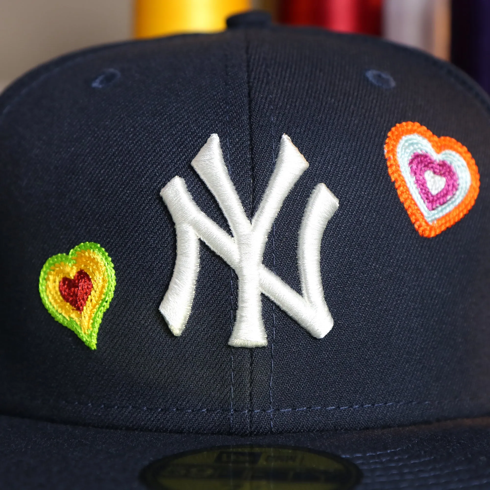 New York Yankees All Over Embroidered Chain Stitch Heart Pink Bottom 59Fifty Fitted Cap | Navy 59Fifty Cap