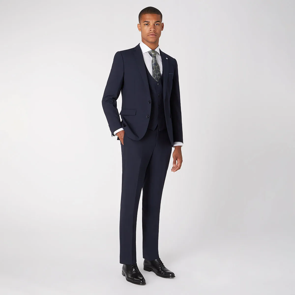 Remus - Luca Slim 3 Piece Suit in Navy